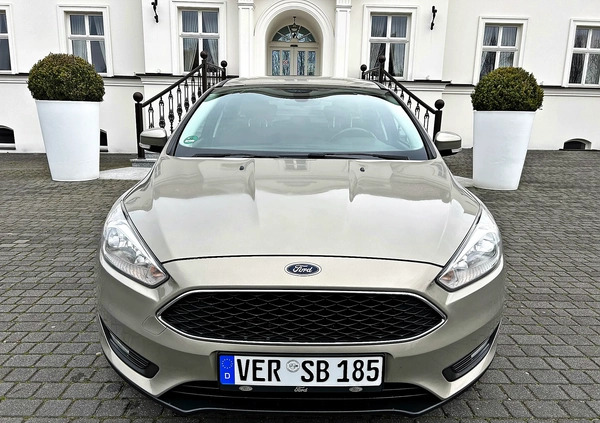 Ford Focus cena 35900 przebieg: 188000, rok produkcji 2016 z Swarzędz małe 667